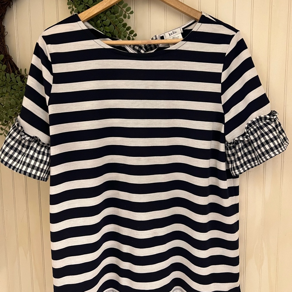 Isela Womens Top Size Large